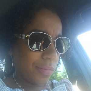 Meet your Posher, Santa